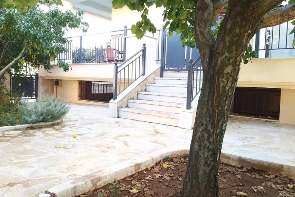 New, Bright, Cozy, Autonomous Apartment With Private Entrance And Garden, 42 M2, 5Min To The Beach And City Center กาลามาตา ภายนอก รูปภาพ