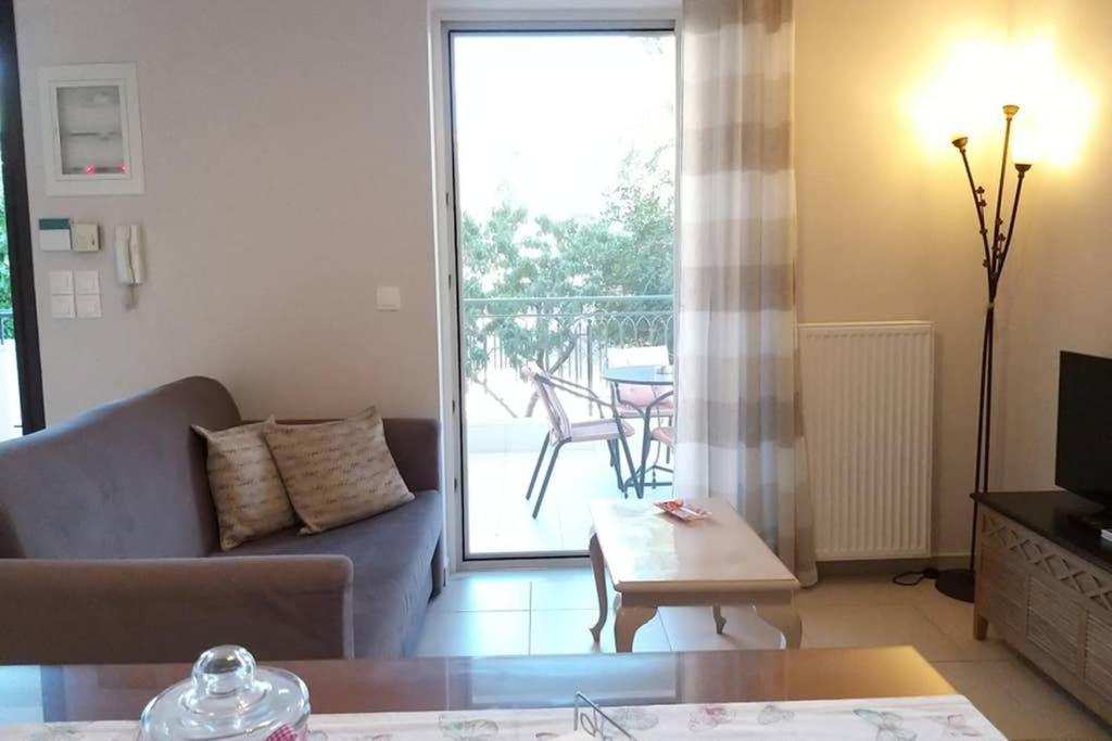 New, Bright, Cozy, Autonomous Apartment With Private Entrance And Garden, 42 M2, 5Min To The Beach And City Center กาลามาตา ภายนอก รูปภาพ
